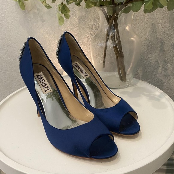 Badgley Mischka Nilla Midnight Blue Crystal Heel 6.5 Excellent - Picture 2 of 9